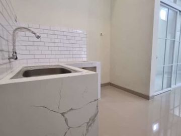 Rumah siap huni satu unit terakhir area sidomoyo