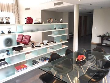 Venta - Casa 6 Ambientes al Rio, Jardín, Pileta - El Golf, Nordelta, Tigre