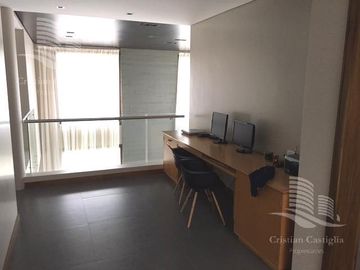 Venta - Casa 6 Ambientes al Rio, Jardín, Pileta - El Golf, Nordelta, Tigre