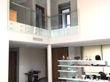 Venta - Casa 6 Ambientes al Rio, Jardín, Pileta - El Golf, Nordelta, Tigre