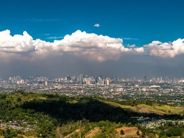 Beautiful HOME that Lands in 3,200sqm with a 270 degree Uninterrupted View of Manila and Antipolo Hills Now for SALE!
