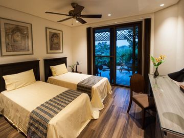 Beautiful HOME that Lands in 3,200sqm with a 270 degree Uninterrupted View of Manila and Antipolo Hills Now for SALE!