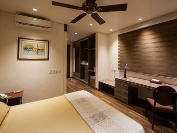 Beautiful HOME that Lands in 3,200sqm with a 270 degree Uninterrupted View of Manila and Antipolo Hills Now for SALE!