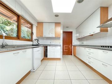 Casa en Venta en Pedro Lira Urquieta - Camino Las Hualtatas