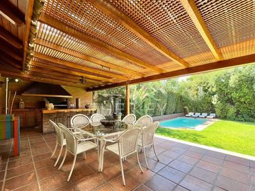 Casa en Venta en Pedro Lira Urquieta - Camino Las Hualtatas