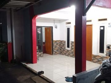 Rumah Second Rapi Dan Terawat Dijual Butuh