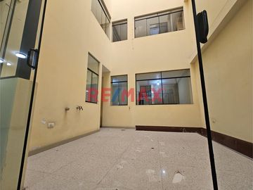 ¡EN VENTA! Hermoso departamento, ubicado en una zona estratégica con buen clima todo el año, ofrece una excelente distribución.

Cerca de restaurant