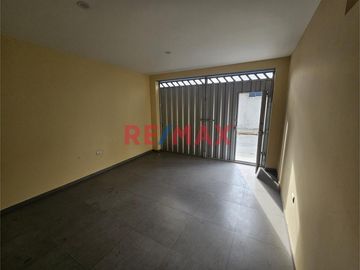 ¡EN VENTA! Hermoso departamento, ubicado en una zona estratégica con buen clima todo el año, ofrece una excelente distribución.

Cerca de restaurant