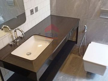 Ruang Usaha dan Kantor siap pakai jarang ada, di Suka Warna Pasteur