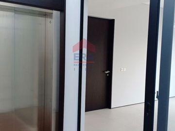 Ruang Usaha dan Kantor siap pakai jarang ada, di Suka Warna Pasteur