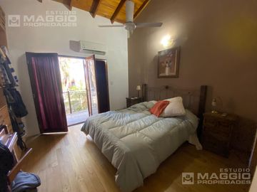 CASA VENTA EL PALOMAR 4 AMBIENTES