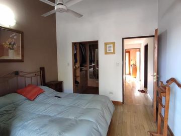 CASA VENTA EL PALOMAR 4 AMBIENTES