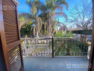 CASA VENTA EL PALOMAR 4 AMBIENTES