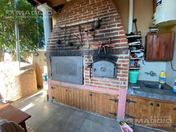 CASA VENTA EL PALOMAR 4 AMBIENTES