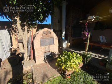 CASA VENTA EL PALOMAR 4 AMBIENTES