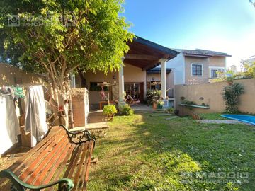 CASA VENTA EL PALOMAR 4 AMBIENTES