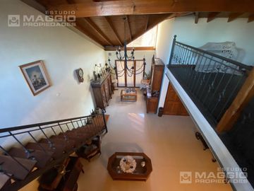 CASA VENTA EL PALOMAR 4 AMBIENTES