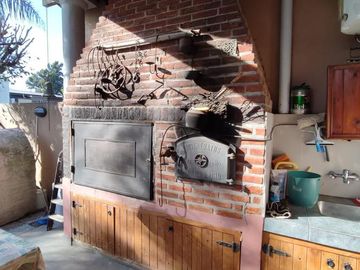 CASA VENTA EL PALOMAR 4 AMBIENTES