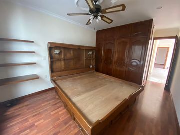 CASA EN VENTA FRACC. AMÉRICAS BRITANIA, CASA CON ALBERCA, SALÓN DE JUEGOS, ETC.