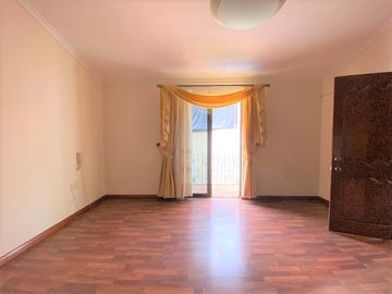 CASA EN VENTA FRACC. AMÉRICAS BRITANIA, CASA CON ALBERCA, SALÓN DE JUEGOS, ETC.