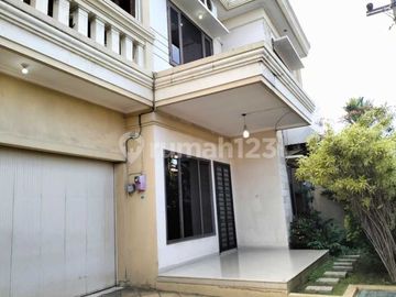 Rumah 2 Lantai Siap Huni Dekat Sekolah PIUS