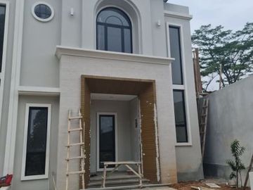 5 Bedroom House for sale