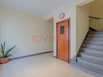 Depto 4 amb  Venta San Telmo Terraza propia 100m2