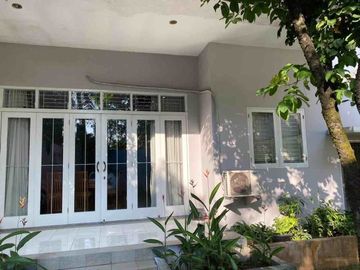 Rumah Cipadu Larangan Strategis Rumah Kebun