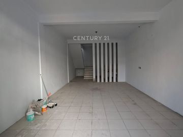Disewa Ruko Harapan Indah Ada 2 Unit Lokasi Ramai Siap Pakai