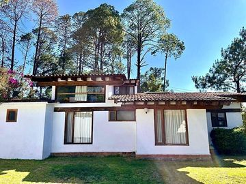 CASA  EN VEGA DE LAS FLORES, CLUB DE GOLF AVANDARO
