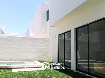 CASA EN VENTA AL PONIENTE DE MERIDA