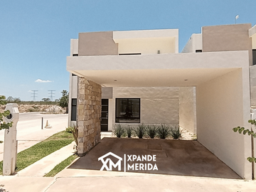 CASA EN VENTA AL PONIENTE DE MERIDA