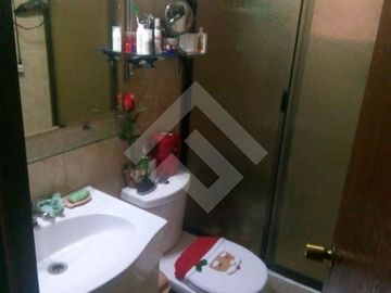 Casa en Venta en campanario con av. portales