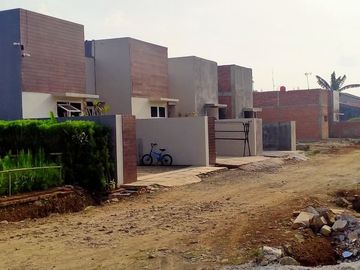 Rumah unik spek premium promo 300jutaan, bonus SHM, ac, Dramaga Bogor