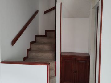 casa en arriendo en la calera. Cod A6453101