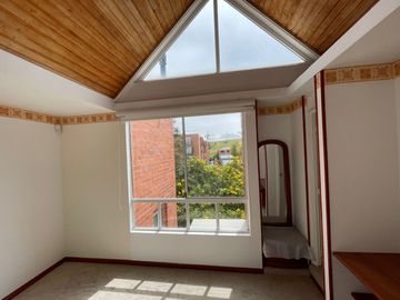 casa en arriendo en la calera. Cod A6453101