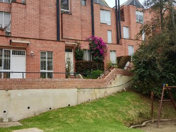 casa en arriendo en la calera. Cod A6453101