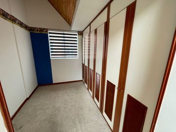 casa en arriendo en la calera. Cod A6453101