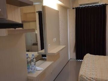 Apt. Bale Hinggil Full furnish baru View pool