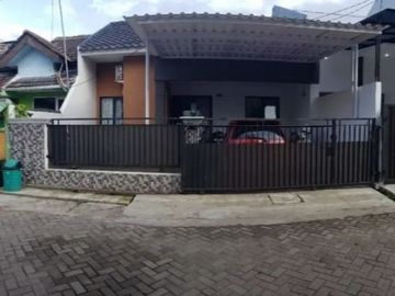 DIJUAL RUMAH BAGUS TERAWAT SIAP HUNI DI PERMATA MEDANG TANGERANG