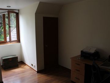 Casa en venta de 7 dorm. en Lo Barnechea