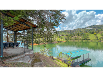 Venta Casa Finca con Vista al Embalse El Peñol
