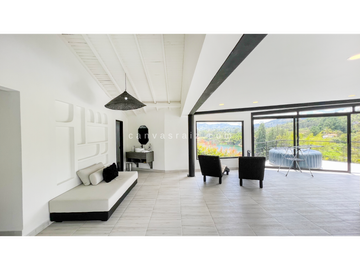 Venta Casa Finca con Vista al Embalse El Peñol