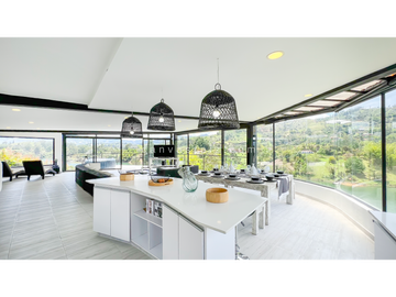 Venta Casa Finca con Vista al Embalse El Peñol