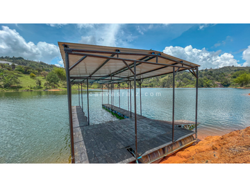 Venta Casa Finca con Vista al Embalse El Peñol