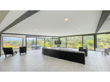 Venta Casa Finca con Vista al Embalse El Peñol