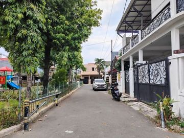 DIJUAL CEPAT DIJUAL MURAH RUMAH KOKOH TERAWAT SIAP HUNI DI DUREN SAWIT JAKARTA TIMUR