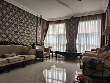 DIJUAL CEPAT DIJUAL MURAH RUMAH KOKOH TERAWAT SIAP HUNI DI DUREN SAWIT JAKARTA TIMUR