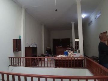 usoap.Rumah Dukuh Kupang Barat Bebas banjir, bisa untuk kost