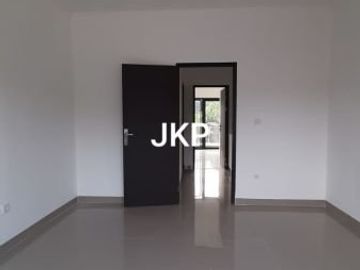 RUMAH BARU MURAH 2 LANTAI SIAP HUNI ASRI DAN NYAMAN DI WIBAWA MUKTI JATIASIH BEKASI